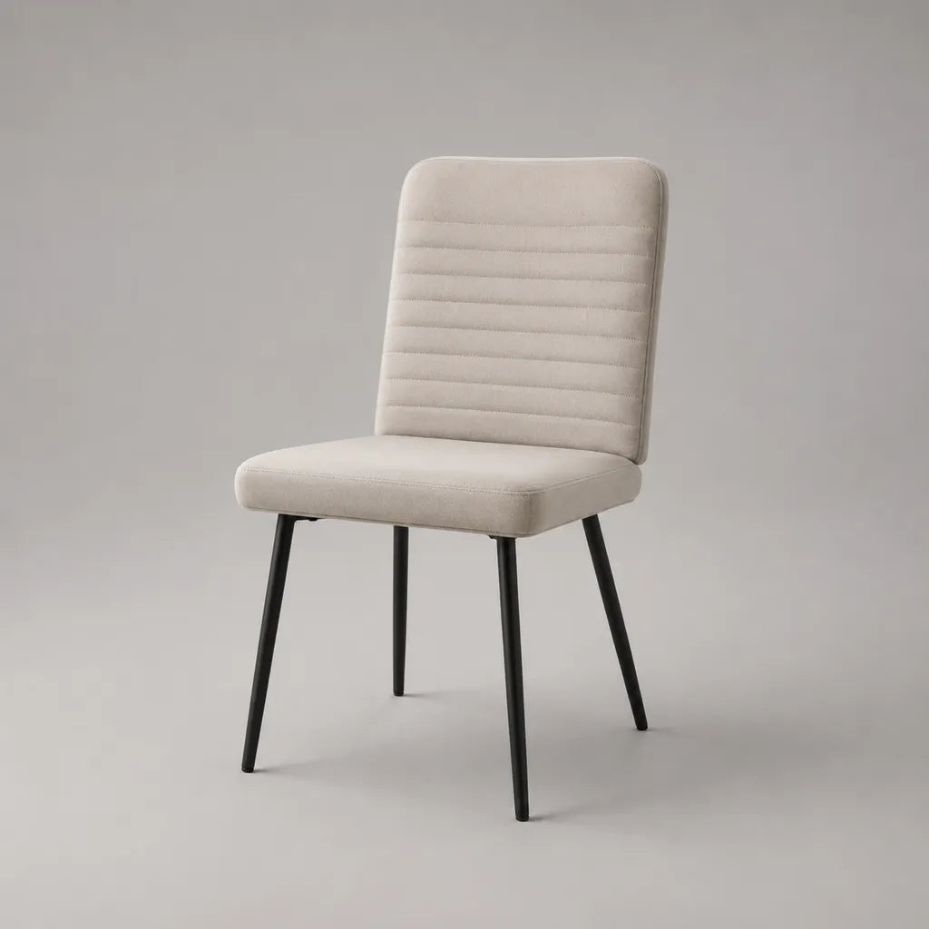 Gepolsterter Esszimmerstuhl aus Stoff und Metall, Beige/Schwarz, 47 × 56 × 84 cm